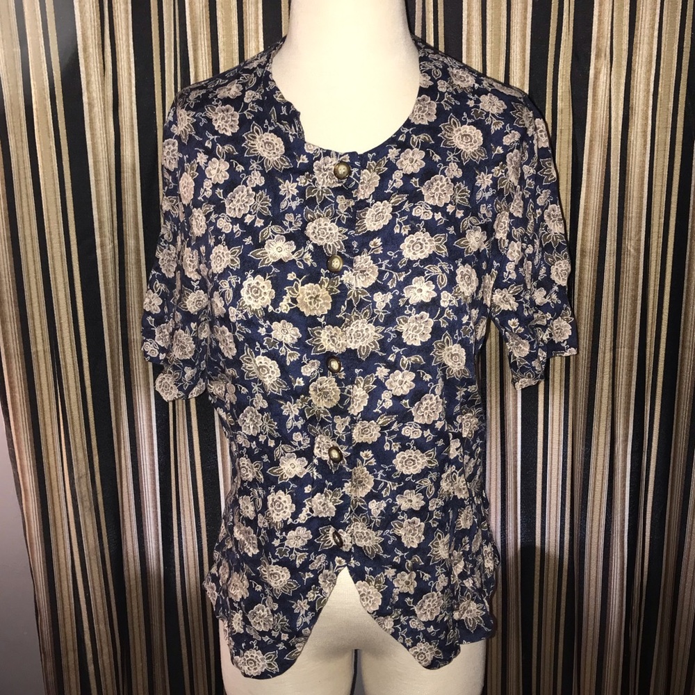 Vintage floral blouse.